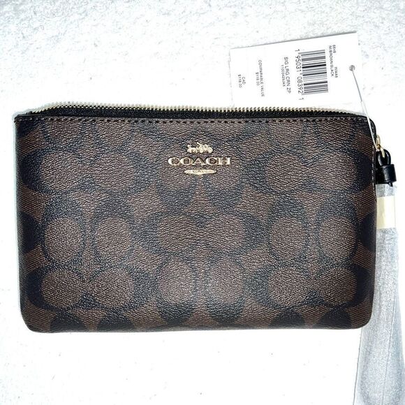 🔥🌷NWT! Coach Sig Large Corner Zip Wallet/Wristlet Msrp:$118.00 - Picture 1 of 5
